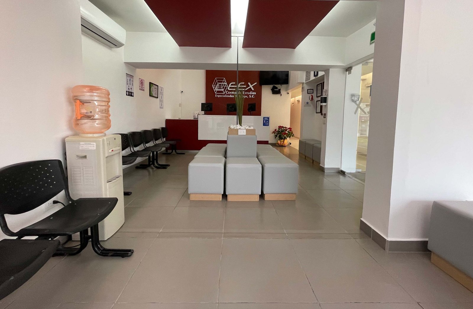 entrada al laboratorio